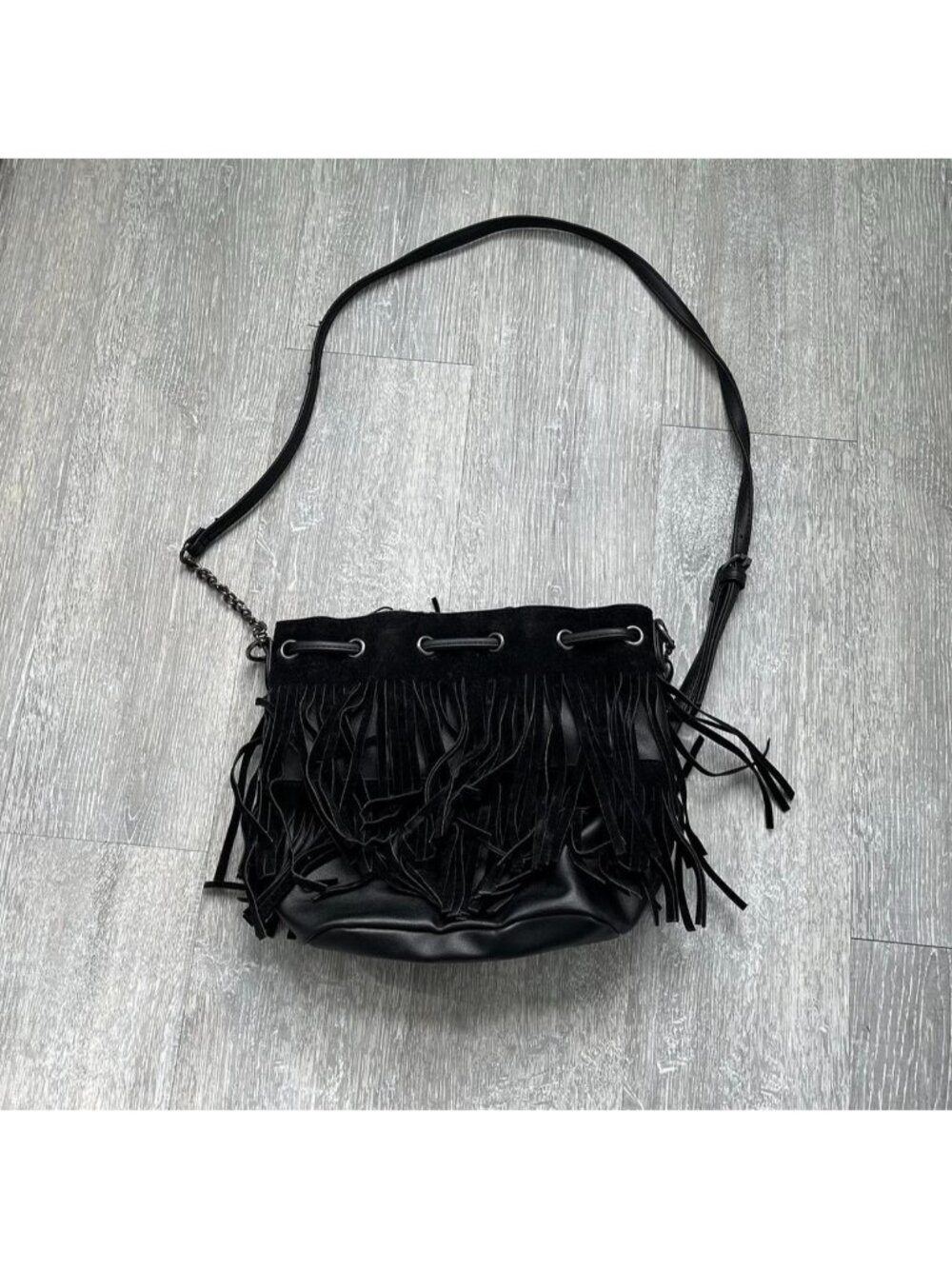 Black ”Signature” Leather (36%) Fringe Purse / Shoulder / Crossbody Bag - Picture 3 of 8